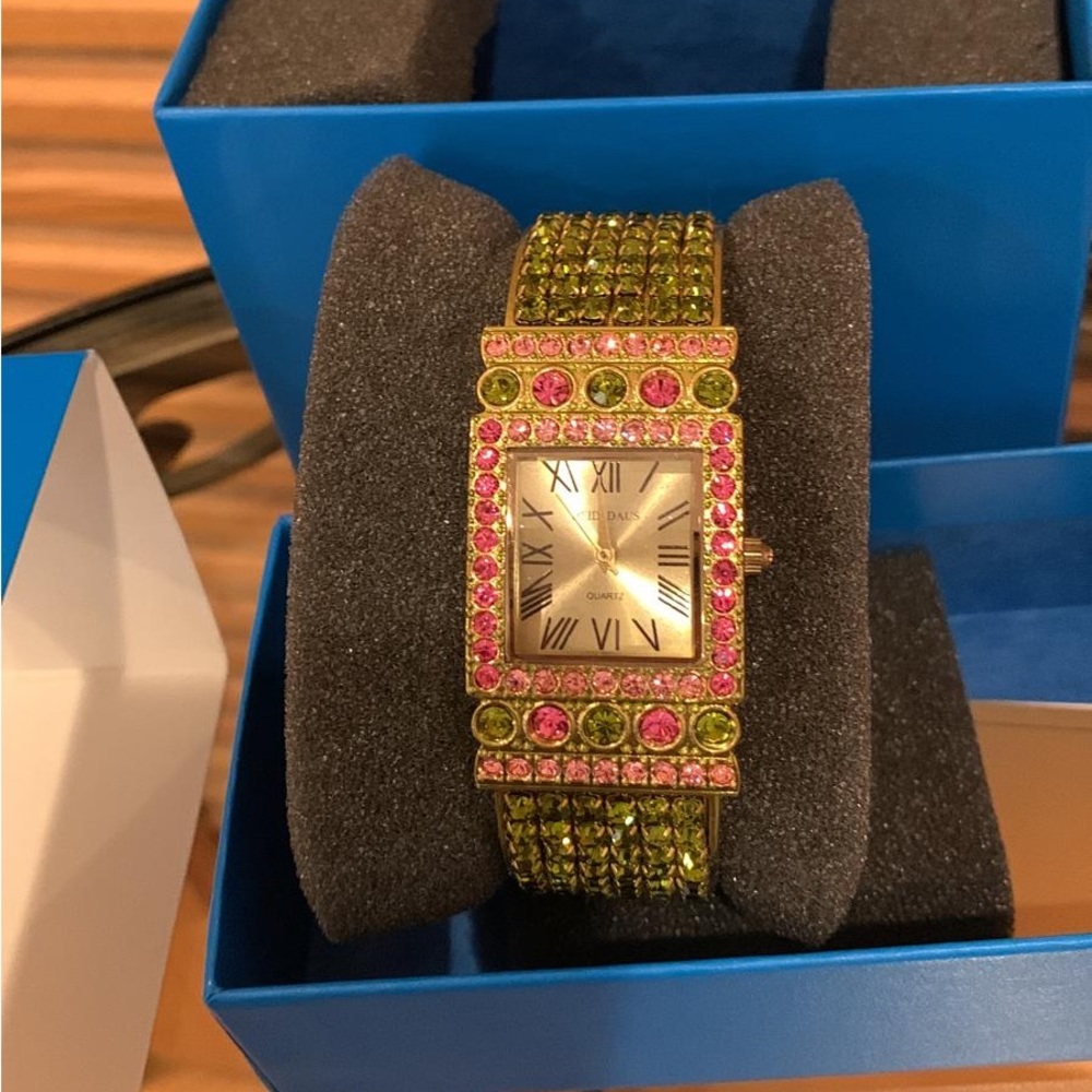 Heidi Daus Crystal Watch Cuff Limited Edition - Pistachio NWT💚 - Picture 2 of 5